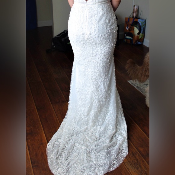 BRAND NEW & UNALTERED - EVA LENDEL Flame in Ivory with Extended Train - Picture 3 of 7